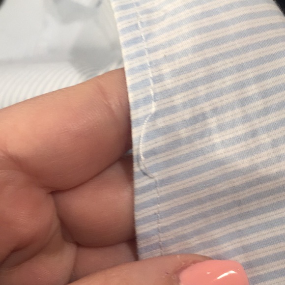 New York & Company sleeveless blouse. - Picture 6 of 6